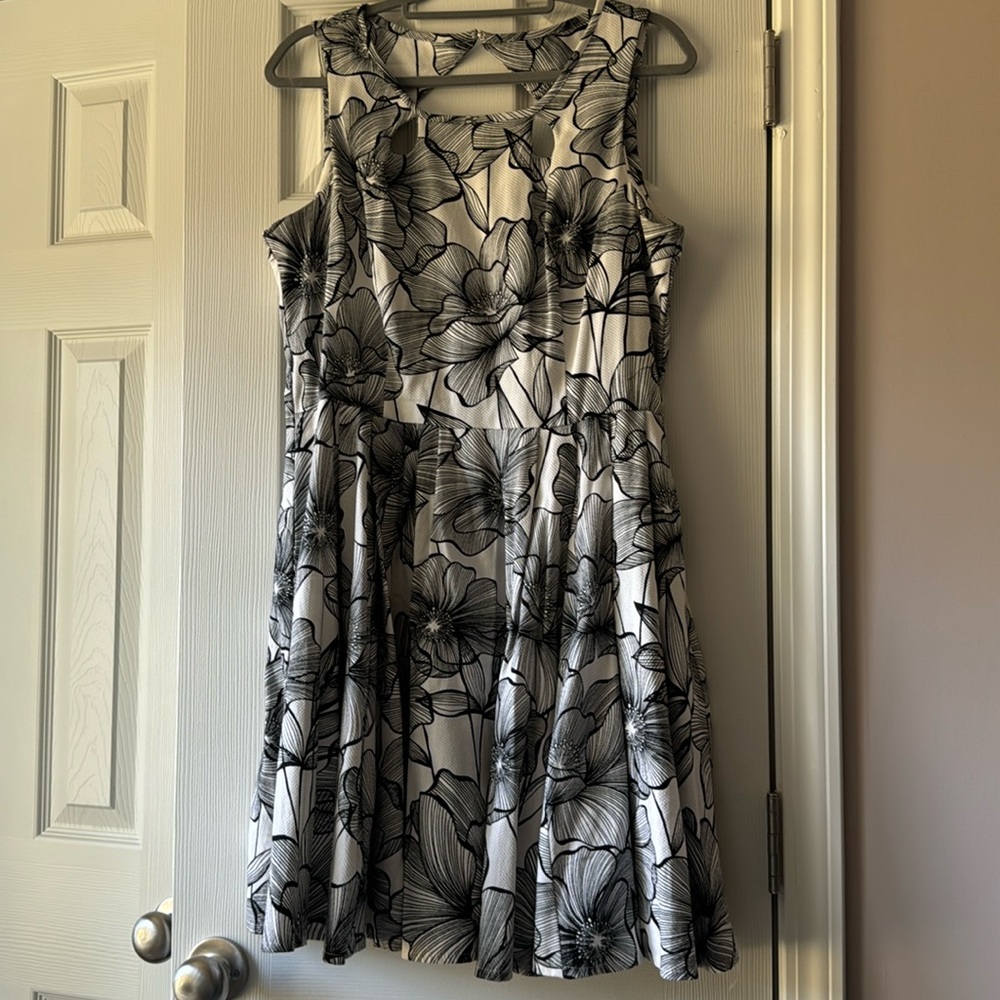 Danny and Nicole black and white dress. Size 14